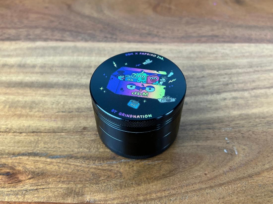 dbM x Papriko Grinder (60mm)