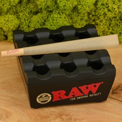 RAW Regal Aschenbecher aus Metall in schwarz